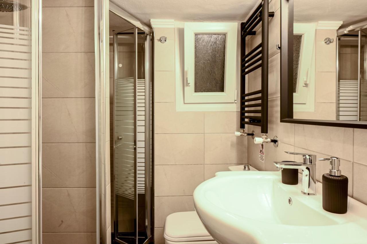 Thessaloniki Center Deluxe Apartment Luaran gambar